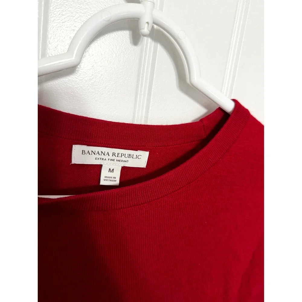 Banana Republic Sweater Mens Medium Red Extra Fine Merino Wool Crewneck
